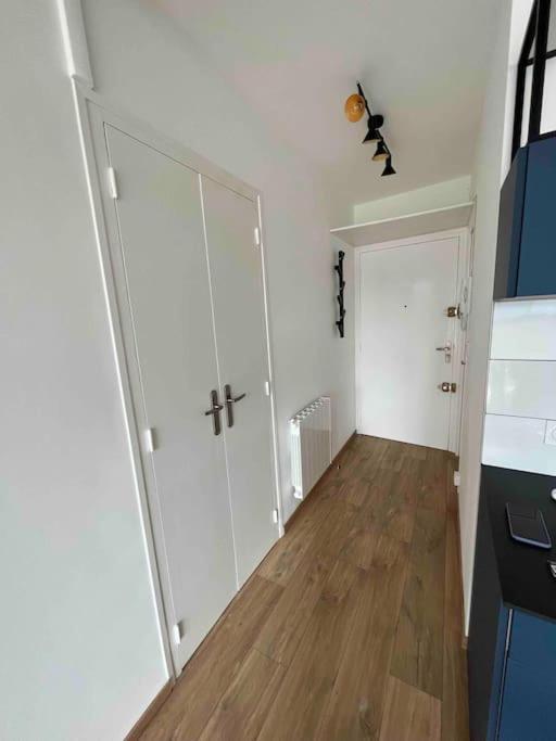 Plein Centre-ville T2 Refait A Neuf Apartment Aix-les-Bains